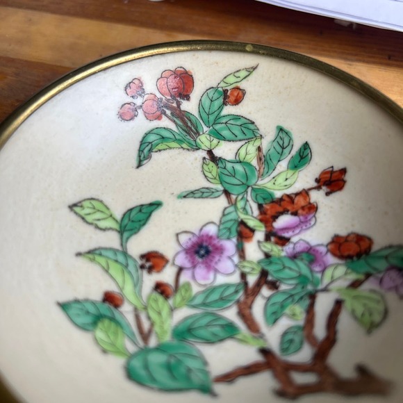 Vintage Hand Painted Small Dish in Brass from Hong Kong 1950's - Picture 5 of 6